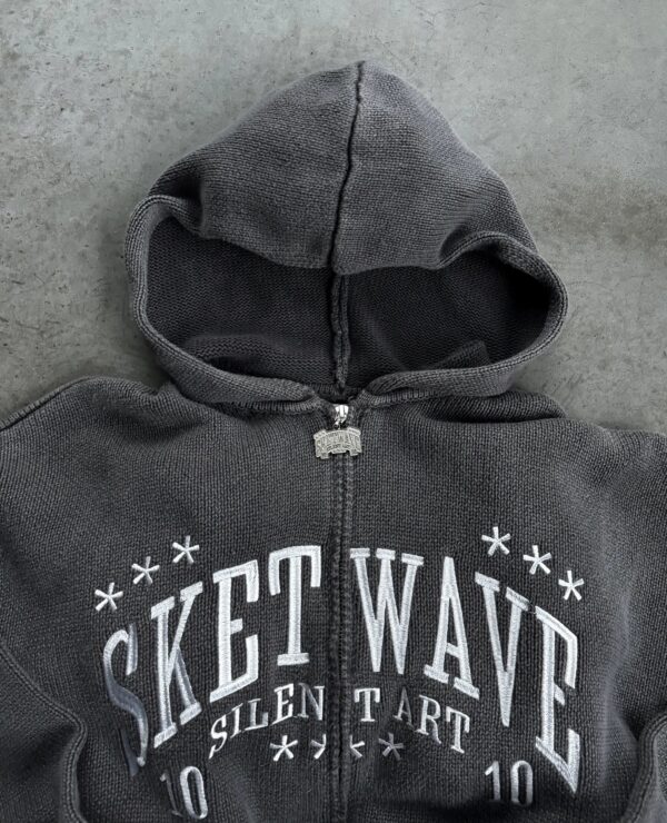 ECHOES KNIT