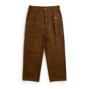 Le pantalon cardo brun