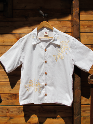 La chemise or blanc