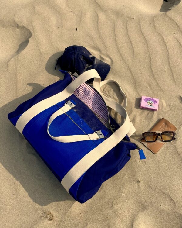 UPCYCLED TRAVEL BAG